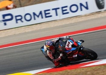 Toprak Razgatlioglu não deixou fugir pole position em Portimão; Ivo Lopes bateu Iker Lecuona e arranca de 22.º