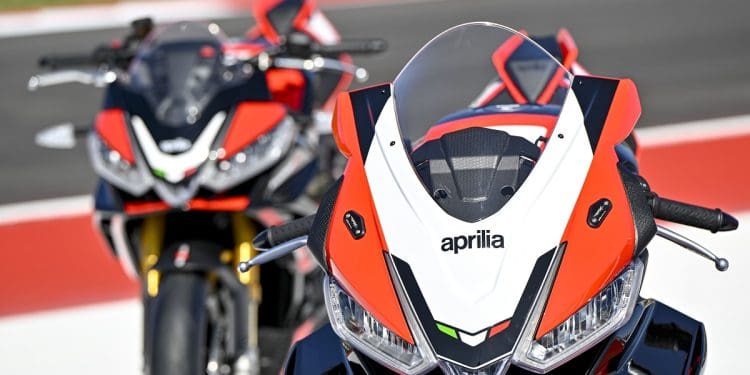 Aprilia RSV4 Factory e Tuono V4 Factory SE-09 SBK – nova, excitante e evocativa versão