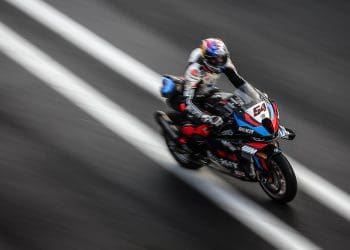 Toprak Razgatlioglu garantiu pole position no Estoril ao bate Danilo Petrucci por 0.082s; Bulega na segunda fila e Bautista na quarta