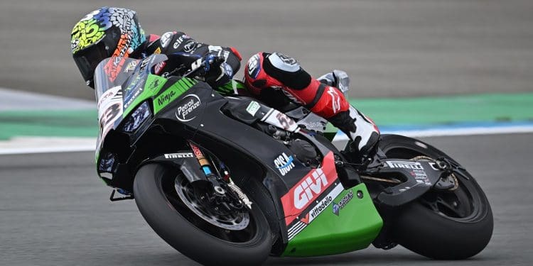 Kawasaki vai continuar representada no WSBK… pela Puccetti