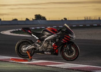 Aprilia procura atrair jovens às motos desportivas com a nova RS 457