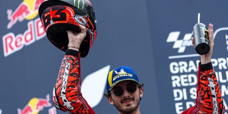 Óscar Haro elogia atitudes de fairplay de Francesco Bagnaia em Misano