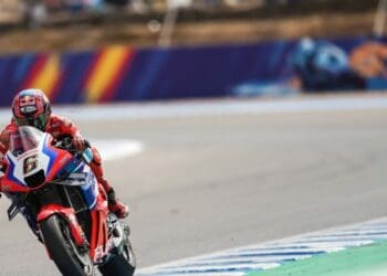 ‘Hoje em dia a aerodinâmica é importante para tudo: mais velocidade de ponta, curvar melhor, menos cavalinhos’ – Stefan Bradl