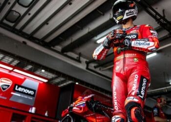 Ducati superior nos testes do Qatar e Francesco Bagnaia na frente com volta recorde; Miguel Oliveira no top 15