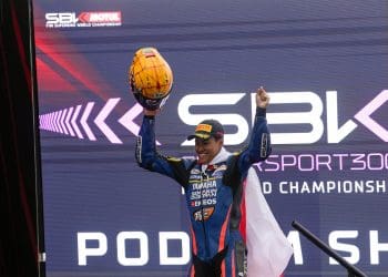 Histórico! Aldi Satya Mahendra é campeão do WSSP300 e Julián García González deu primeira vitória à Kove