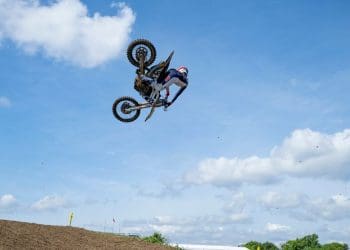 Lucas Coenen entrou em Lombok a ganhar corrida de qualificação do MX2
