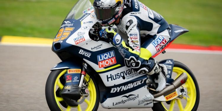 Collin Veijer suplantou rivais com volta recorde e parte da pole position no GP da Alemanha de Moto3