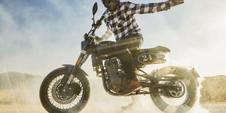 Bluroc Tracker 125: Desempenho e diversão com estilo