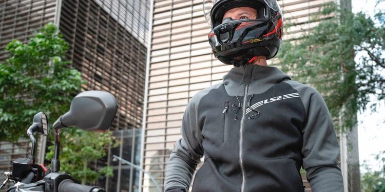 LS2 Throttle: Casaco desportivo para segurança e conforto urbano