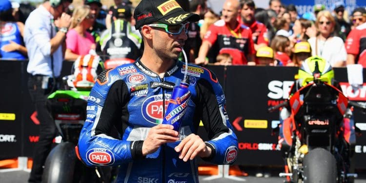 Marco Melandri sofreu múltiplas fraturas num acidente em ciclismo