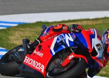 Stefan Bradl com muito trabalho nos testes de Jerez: ‘Tenho duas motos na garagem cujas configurações são tão diferentes que estou com dificuldades para construir um ritmo’