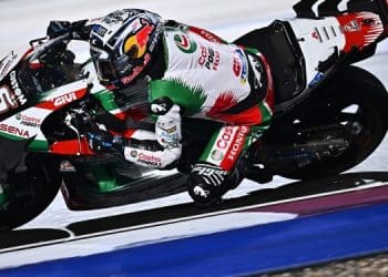 Lucio Cecchinello elogia pilotagem de Johann Zarco: ‘Ele gere o acelerador muito bem’