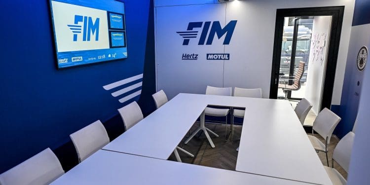 FIM e ACEM unem-se para o futuro do setor das motos na Europa