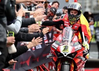 Álvaro Bautista muito motivado para o resto da época: ‘Eu ainda quero pilotar e ser competitivo. Tenho a vontade e o entusiasmo de continuar a competir.’