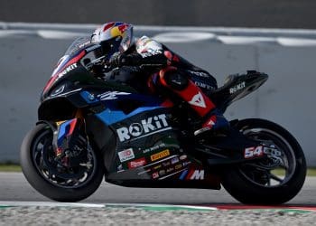 Toprak Razgatlioglu destruiu volta recorde de Misano nos testes do WSBK