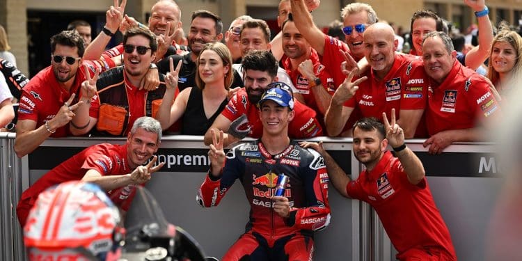 ‘Pedro Acosta é um misto de todos; tem coisas de Rossi, Márquez e Stoner’ – Jorge Lorenzo