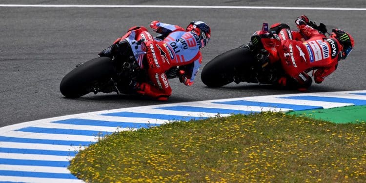 ‘É um prazer aprender com Francesco Bagnaia’ – Marc Márquez