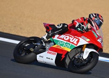 Nicholas Spinelli brilhou em Le Mans com dupla vitória no MotoE