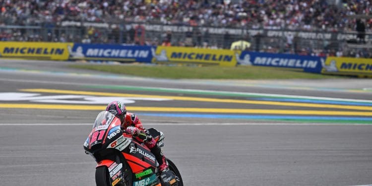 O impressionante crescimento da Boscoscuro que já domina o Moto2