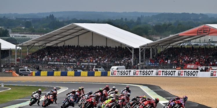 Resta um lugar no MotoGP em equipa oficial para 2025