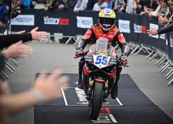 Yari Montella de regresso às vitórias numa empolgante luta no WSSP em Magny-Cours