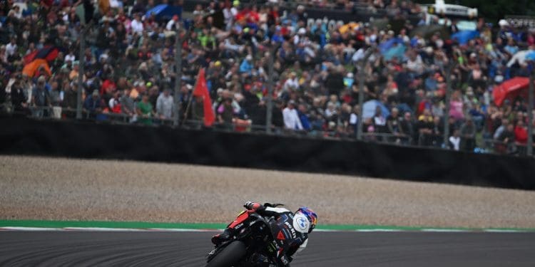 BMW de pés no chão numa época ‘impensável’ de sucesso no WSBK