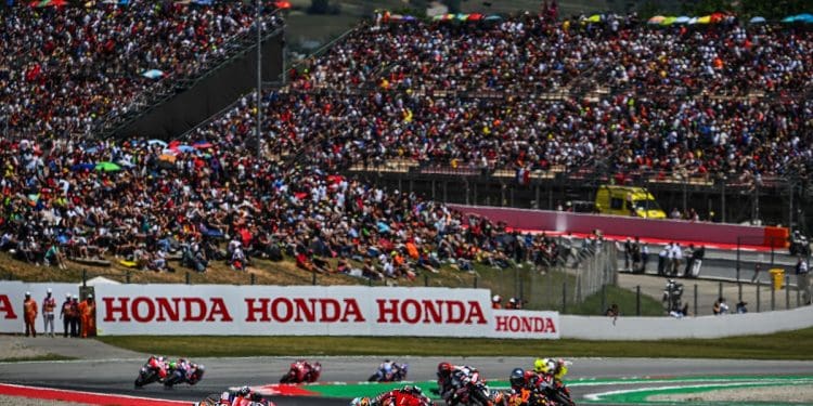 Simon Crafar passa de repórter a presidente do painel de comissários do MotoGP