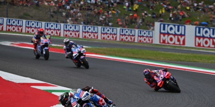 Andrea Dovizioso comenta luta pelo título do MotoGP: ‘Tudo pode acontecer; será bom até ao fim’