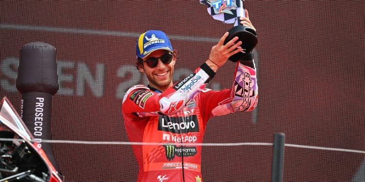 ‘Ainda há tempo, Enea Bastianini pode lutar pelo título’ – Carlo Pernat