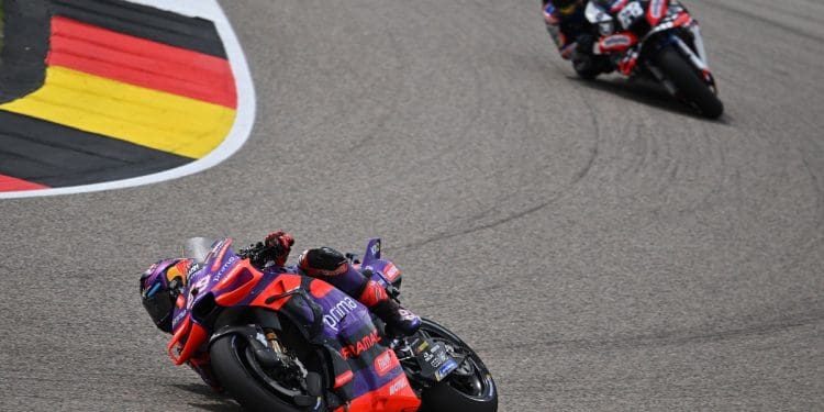 Aleix Espargaró aponta o que será mais difícil para Jorge Martín na Aprilia