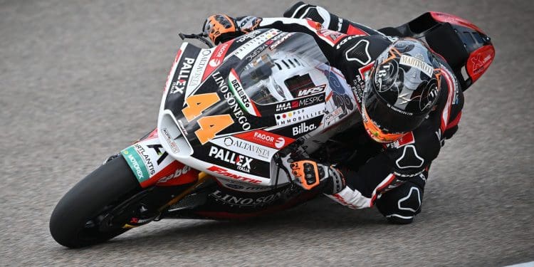 Arón Canet liderou testes do Moto2 em Spielberg, onde boa parte dos pilotos da categoria não marcou presença