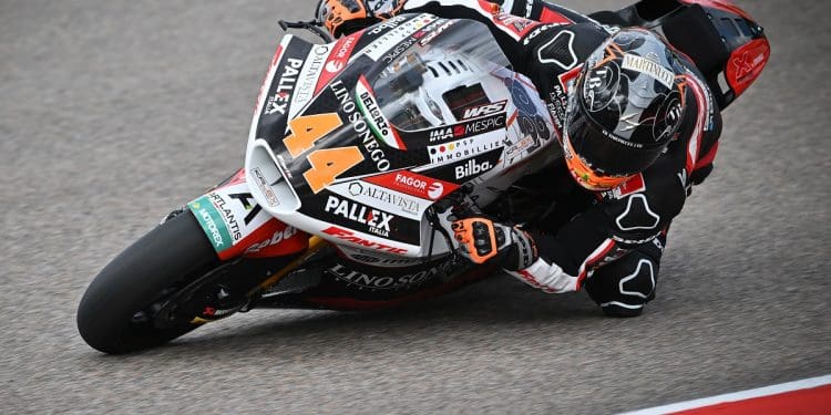 Arón Canet renova com a Fantic Racing no Moto2