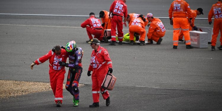 Franco Morbidelli pediu desculpa a Marco Bezzecchi pela queda no sábado: ‘É um erro que me chateou mas ele não fez de propósito’