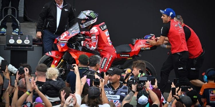 ‘Consigo fazer algo mais com a moto, mas é demasiado tarde’ – Enea Bastianini