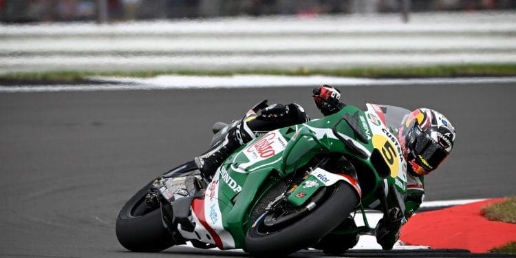 Honda obrigada a mostrar melhorias: ‘Todos temos muita pressão’, diz Lucio Cecchinello