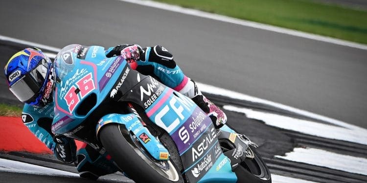 Jake Dixon a caminho da Elf Marc VDS no Moto2