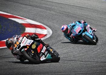 Arón Canet brilha em Misano e faz pole position com record, ao bater Joe Roberts por 0.004s!