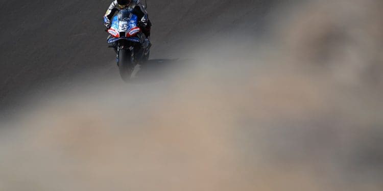 Miguel Oliveira em último no FP1 do GP da Indonésia depois de forte queda