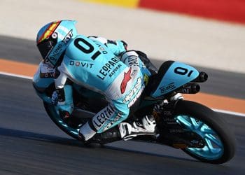 Adrián Fernández selou liderança do Treino 1 de Moto3 em Misano