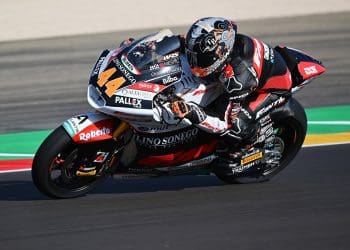 Arón Canet na frente do Treino 2 de Moto2 em Misano com volta recorde
