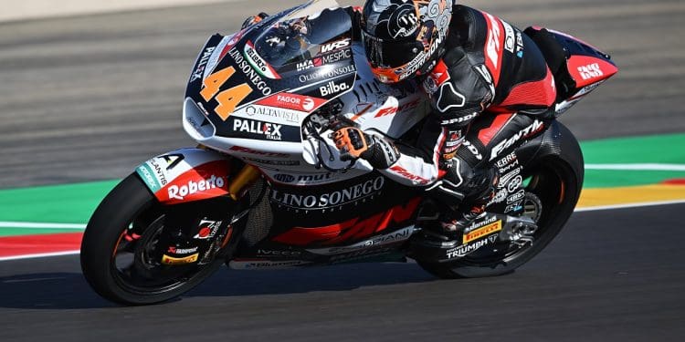 Arón Canet na frente do Treino 2 de Moto2 em Misano com volta recorde