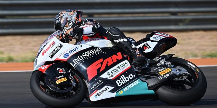 Manuel González esteve quase sempre na liderança, mas Arón Canet acabou na frente do Treino 1 do Moto2 em Misano