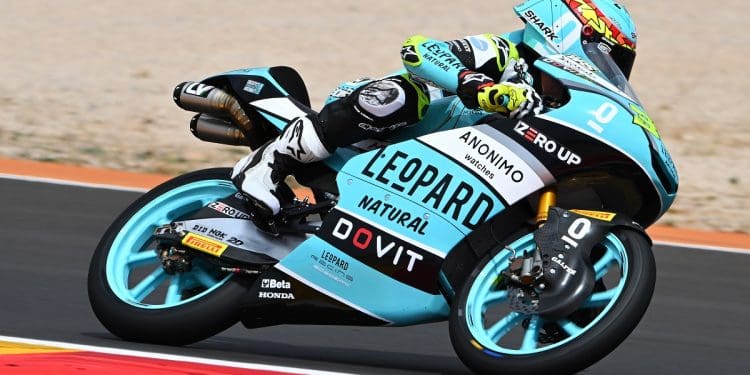 Ángel Piqueras ditou o ritmo no treino livre do GP da Indonésia de Moto3