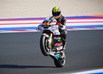 Arón Canet num mundo à parte venceu o GP da Indonésia de Moto2