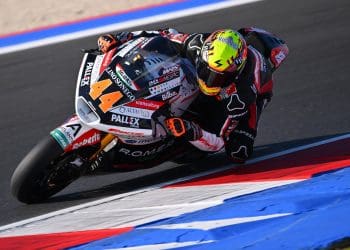 Arón Canet abre FP1 do Moto2 em Phillip Island com o melhor tempo em sessão completamente molhada