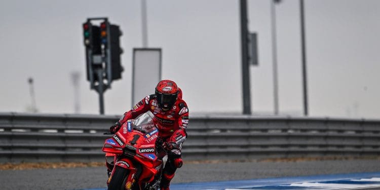 Francesco Bagnaia não pensa nos resultados que podem levá-lo a perder o título em Sepang