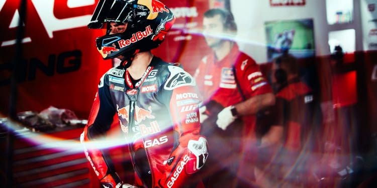 Pedro Acosta quer «usar» queda para evoluir, recordando o passado: ‘Aconteceu no Moto2, mas ajudou-me a crescer, vejo coisas positivas’