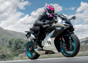 CFMOTO acelera com a 675SR-R: Mais atraente e agressiva que nunca