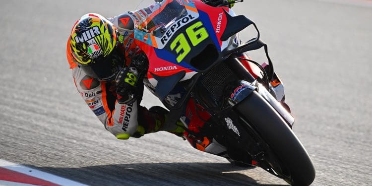 Joan Mir zangado com a Honda: ‘Era necessário trazer uma moto nova para aqui’