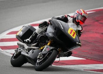 Simon Crafar voltou a ser piloto por um dia numa Harley-Davidson: ‘É tão diferente; o motor é tão bom’